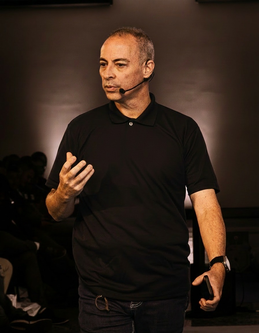 Fabrício Cemin Fagundes, instrutor do treinamento